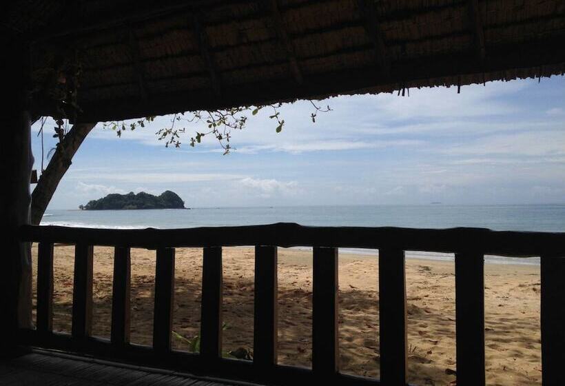 هتل Freeda Resort Koh Jum