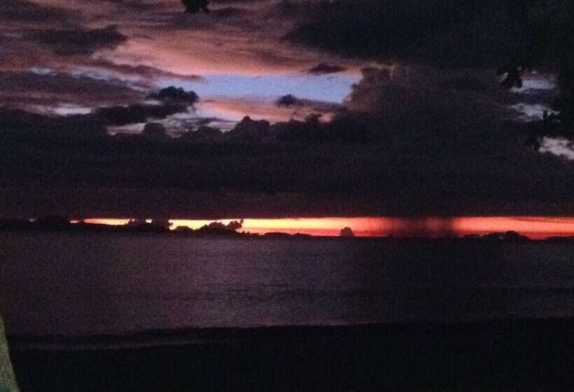 هتل Freeda Resort Koh Jum