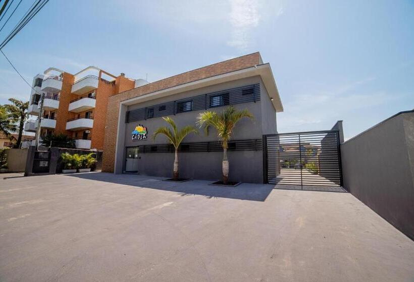 הוסטל Pousada Cadiz   Piscina Climatizada