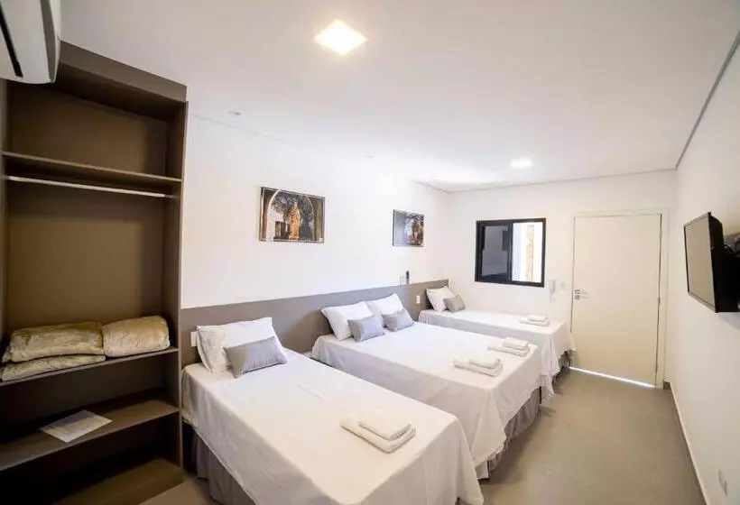 هاستل Pousada Cadiz   Piscina Climatizada