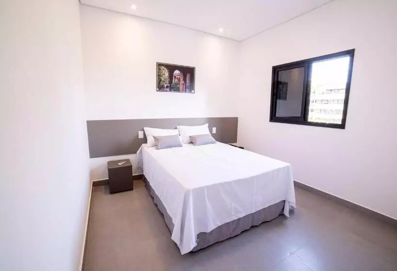 هاستل Pousada Cadiz   Piscina Climatizada