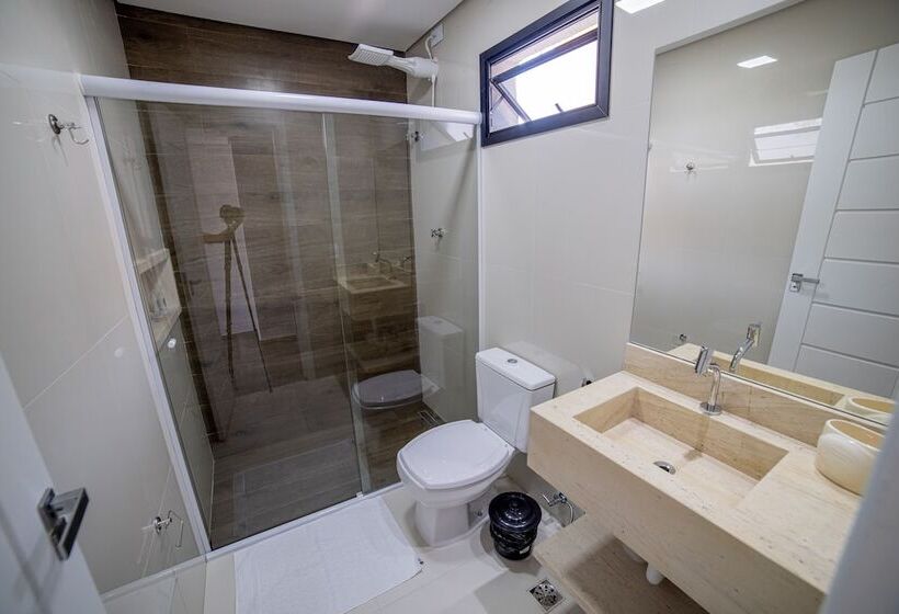 הוסטל Pousada Cadiz   Piscina Climatizada