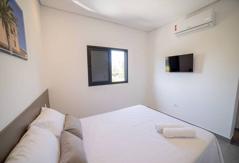 הוסטל Pousada Cadiz   Piscina Climatizada