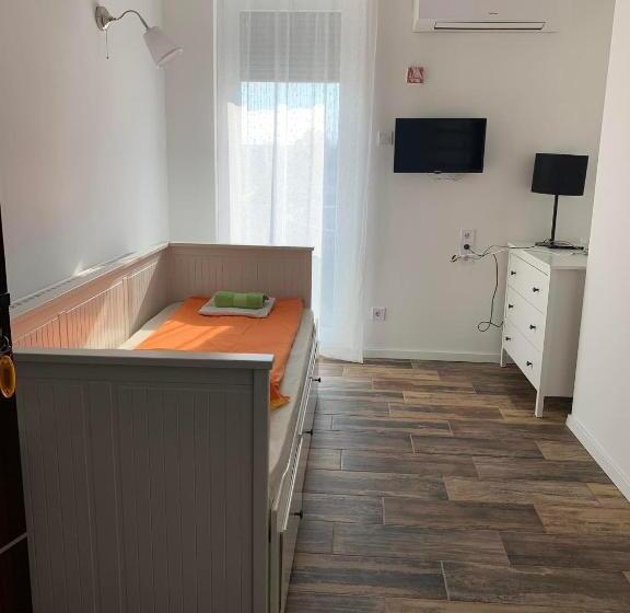 Bed and Breakfast City Panzió