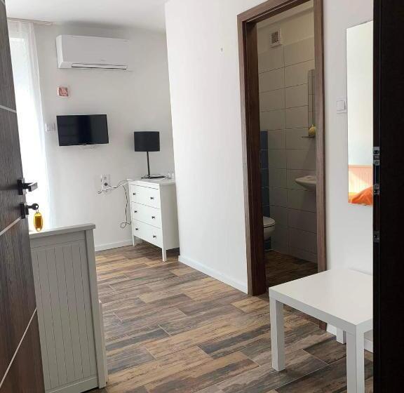 Bed and Breakfast City Panzió