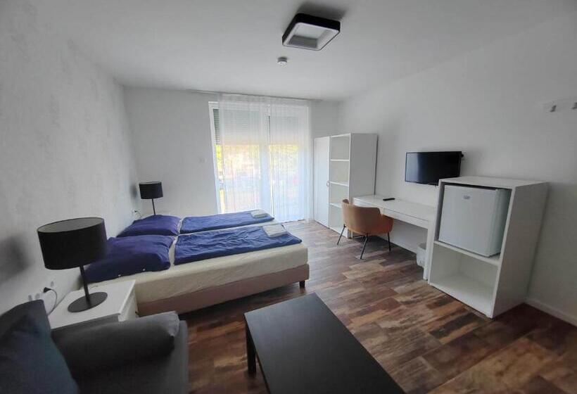 Bed and Breakfast City Panzió