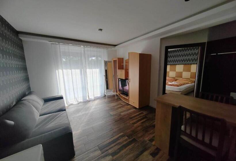 Bed and Breakfast City Panzió