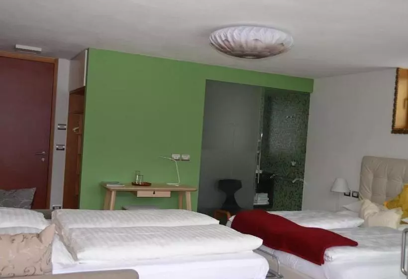 Aamiaismajoitus (B&B) Fior Tamion