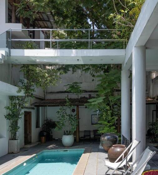 تختخواب و صبحانه La Closerie   Bay Of Bengal