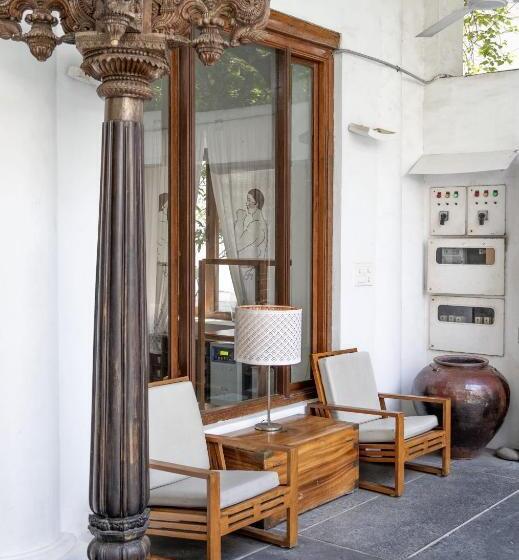 تختخواب و صبحانه La Closerie   Bay Of Bengal