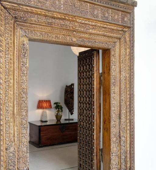 تختخواب و صبحانه La Closerie   Bay Of Bengal