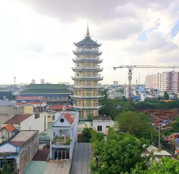 هتل Saigon Rose