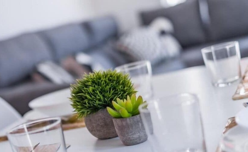 פנסיון Mirotzas And Apartments