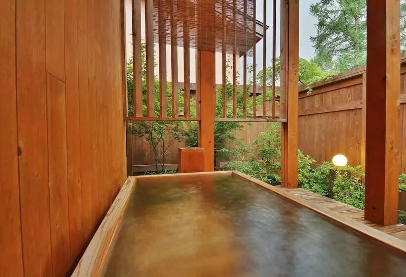 Majatalo One More Time Heart