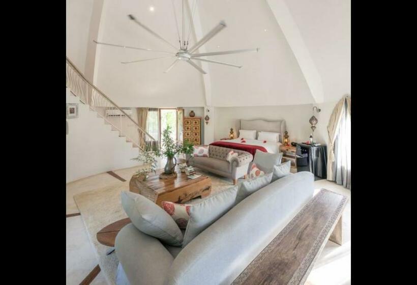 펜션 Room In Villa   Xanadu Villas Retreat