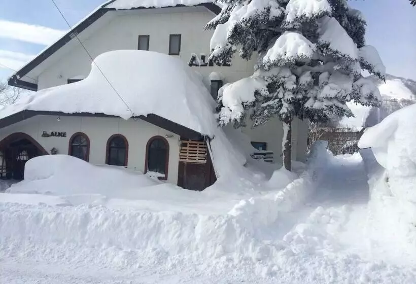 Rental Lodge White Rabbit Madarao Kogen Cottage Alice