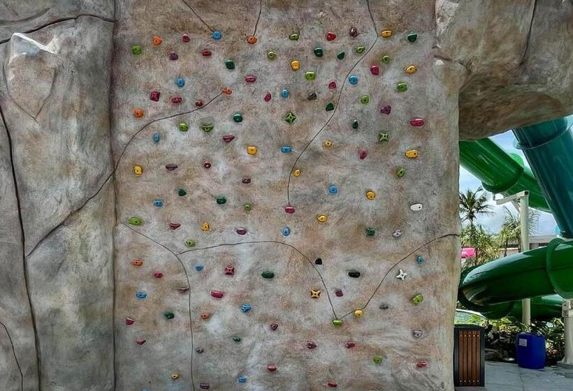 Salinas Premium Resort