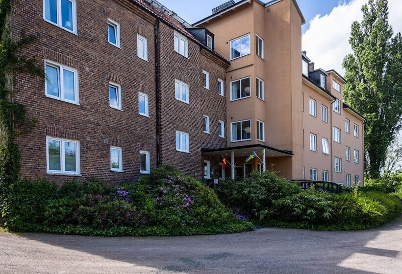 הוסטל Miatorp Hotell