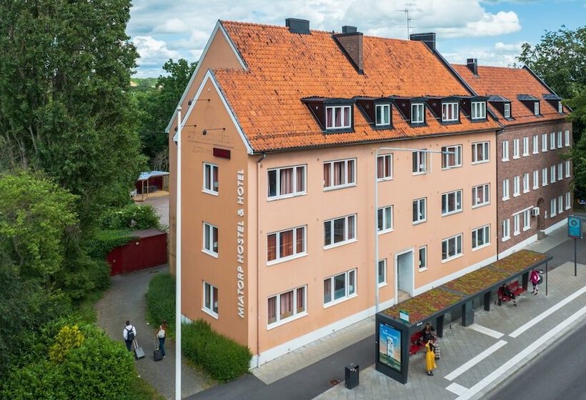 הוסטל Miatorp Hotell