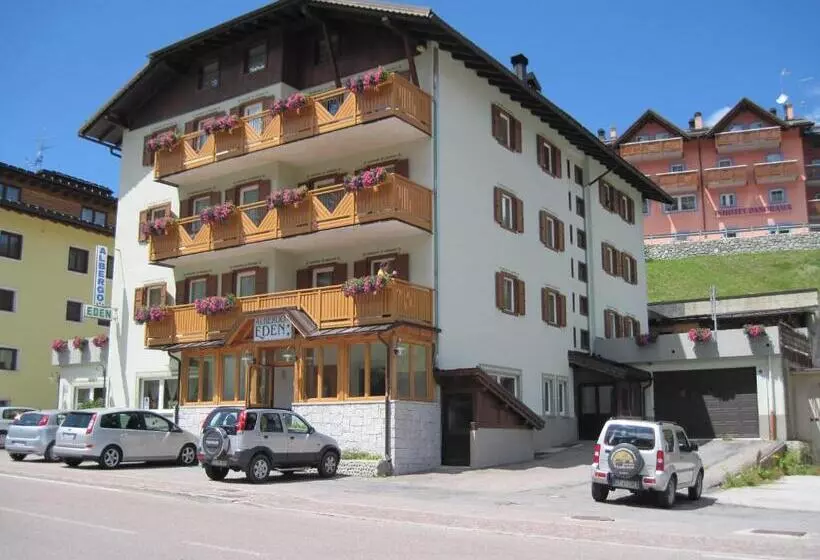 Отель Albergo Eden