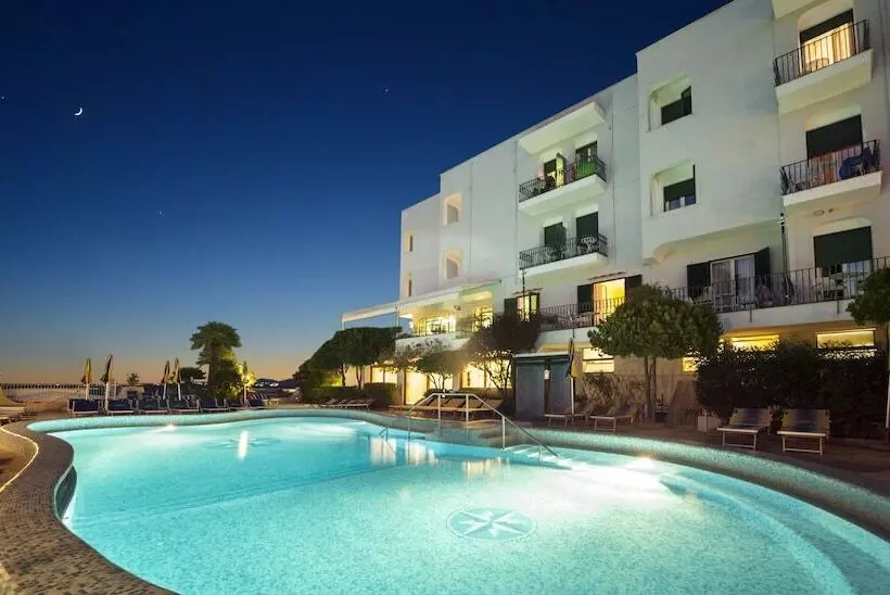 Отель Ambasciatori