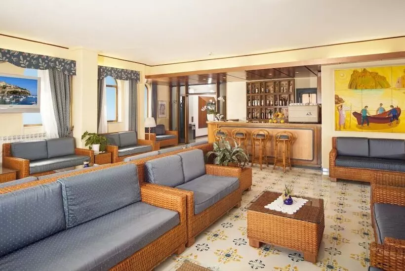 Отель Ambasciatori