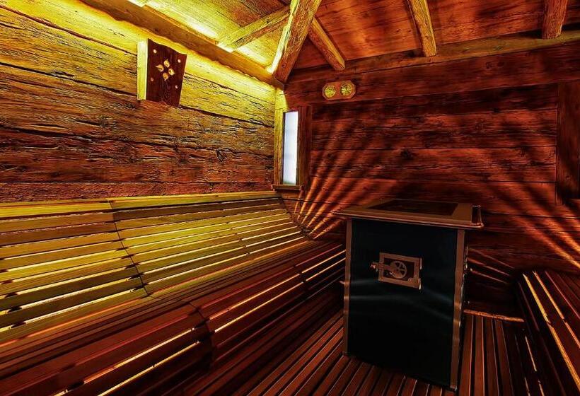 ホテル Arnika Wellness