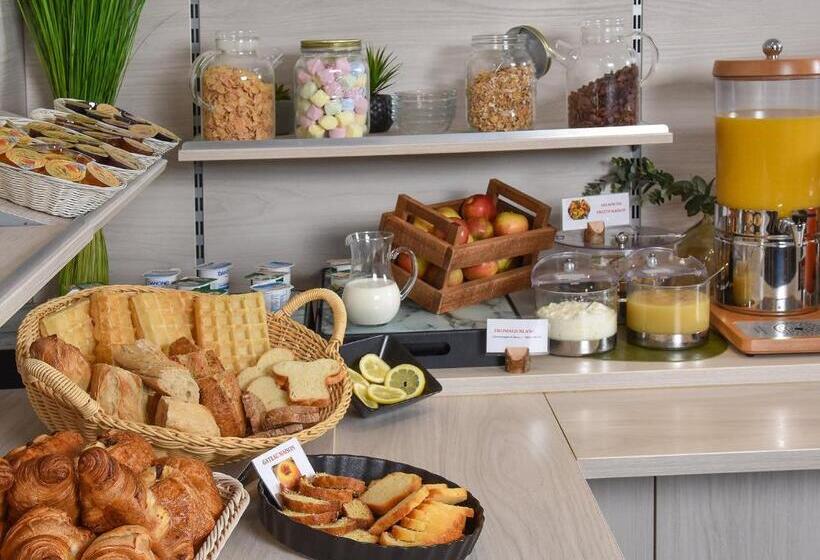 ホテル Contact Hôtel Astréa Nevers Nord Et Son Restaurant La Nouvelle Table