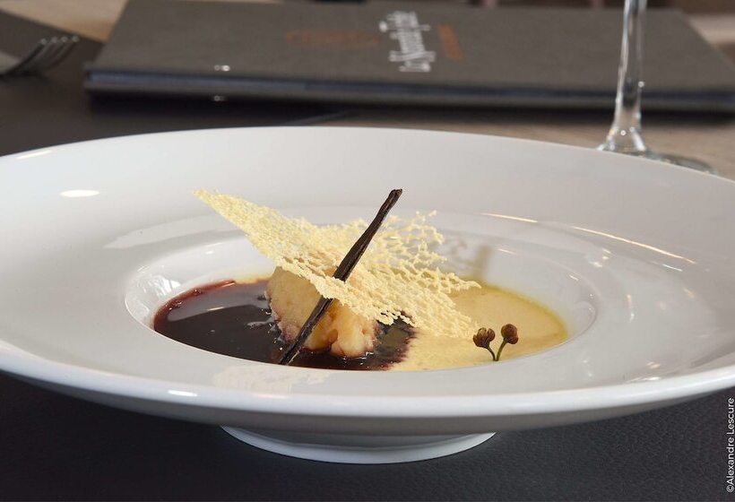 ホテル Contact Hôtel Astréa Nevers Nord Et Son Restaurant La Nouvelle Table