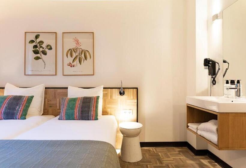 בית מלון כפרי Bleecker