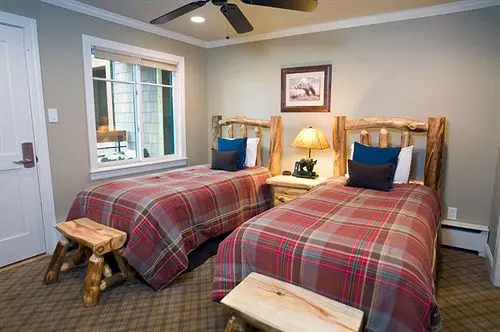 בית מלון כפרי Chateau Roaring Fork