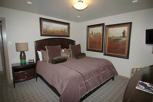 בית מלון כפרי Chateau Roaring Fork