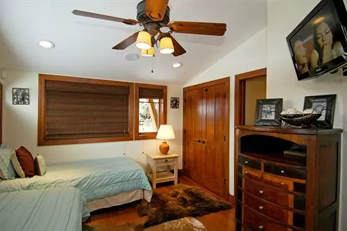 בית מלון כפרי Chateau Roaring Fork