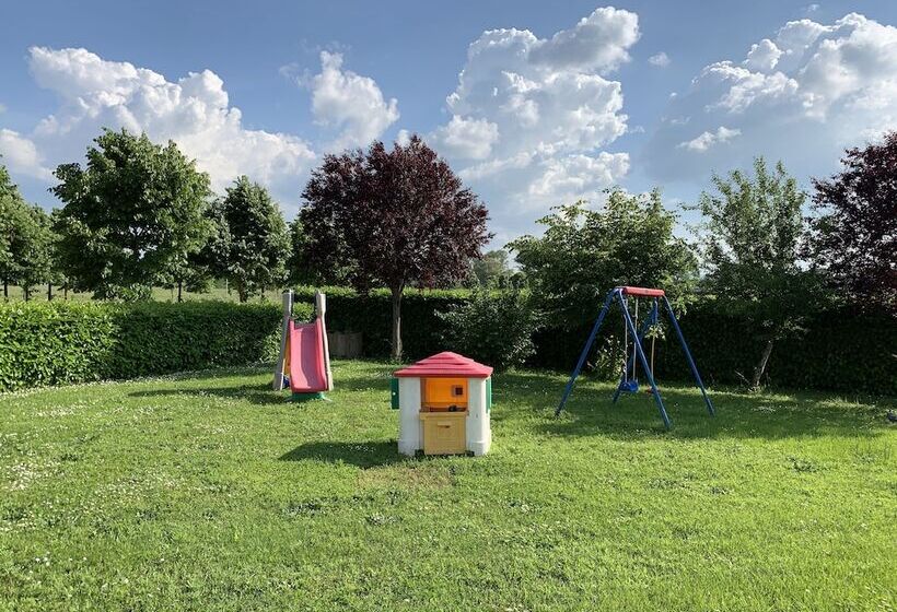 בית מלון כפרי Le Macerine