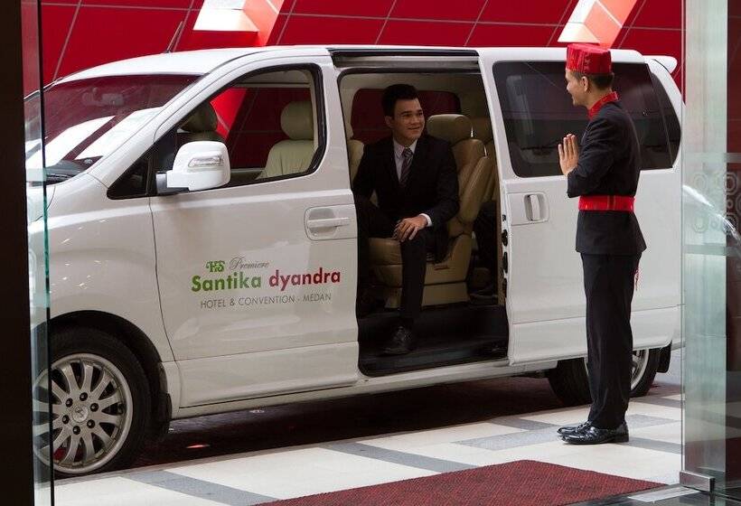 Santika Premiere Dyandra Hotel & Convention Medan