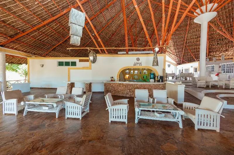 هتل Twiga Beach & Spa