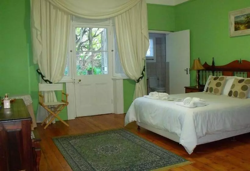 پانسیون Bisibee Guest House