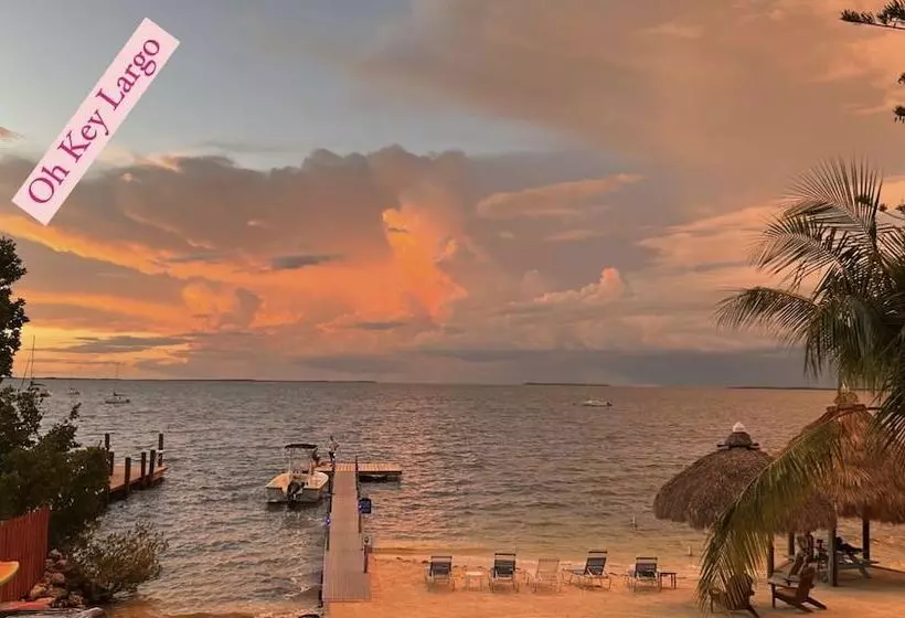 Sunset Cove Beach Resort