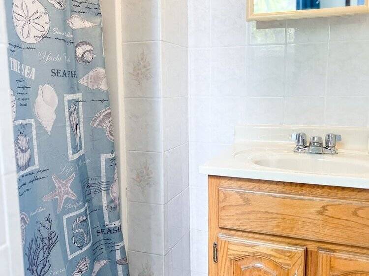 Sunset Cove Beach Resort