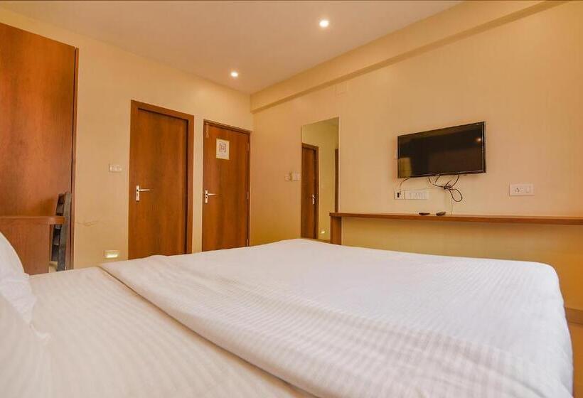 Fabhotel Dream Plaza Nr Biswa Bangla Gate