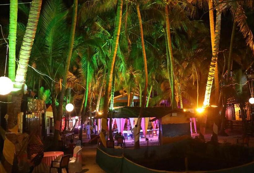 ホテル Samant Beach Resort