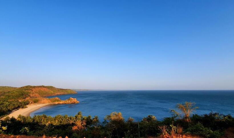 ホテル Samant Beach Resort