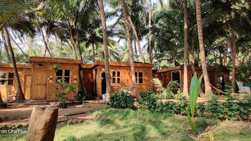 ホテル Samant Beach Resort