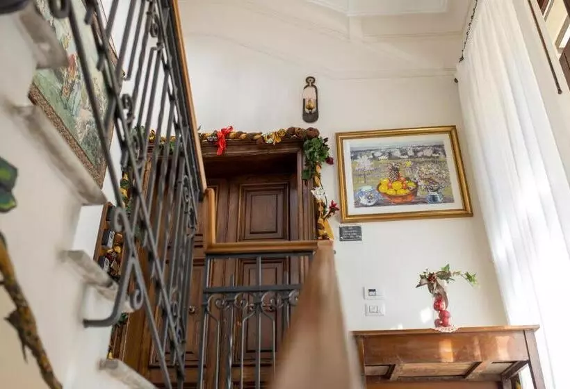 تختخواب و صبحانه Il Palazzo   Luxury Home & Event