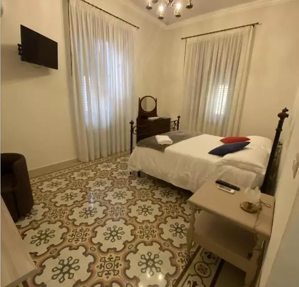 تختخواب و صبحانه Il Palazzo   Luxury Home & Event