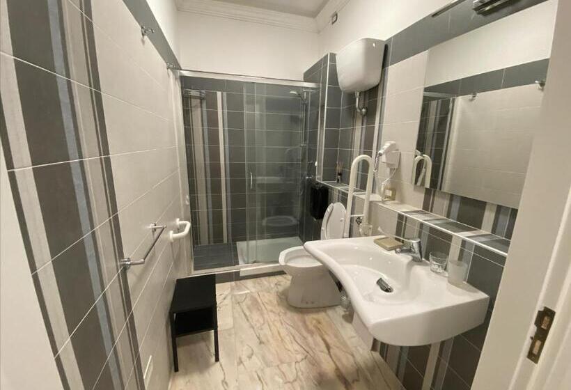 تختخواب و صبحانه Il Palazzo Luxury Home & Event