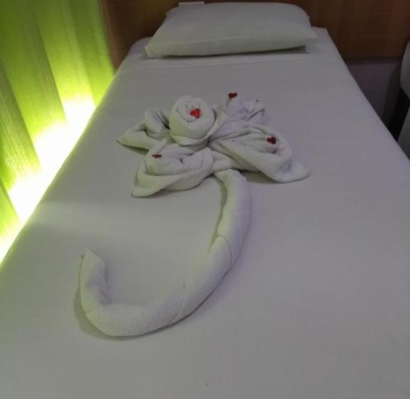 هتل Golden Dolphin Grande