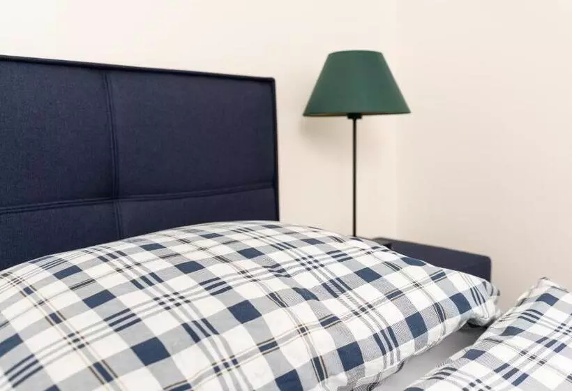 Majatalo Penzion Grado Davle