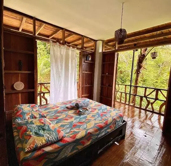 Majatalo Utria Hostel