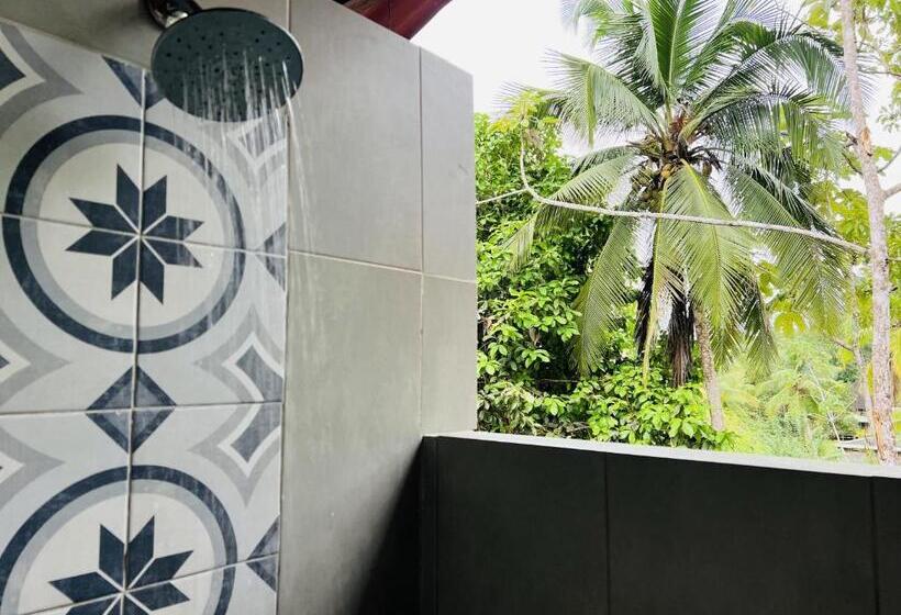 Pension Utria Hostel